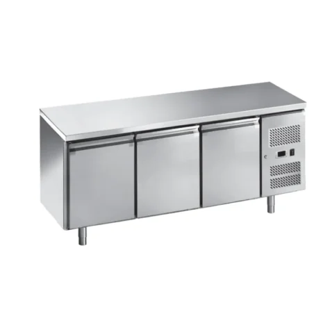 GN Series 304 Stainless Steel Refrigerated Worktables (2) GN Series 304 Stainless Steel Refrigerated Worktables (1)